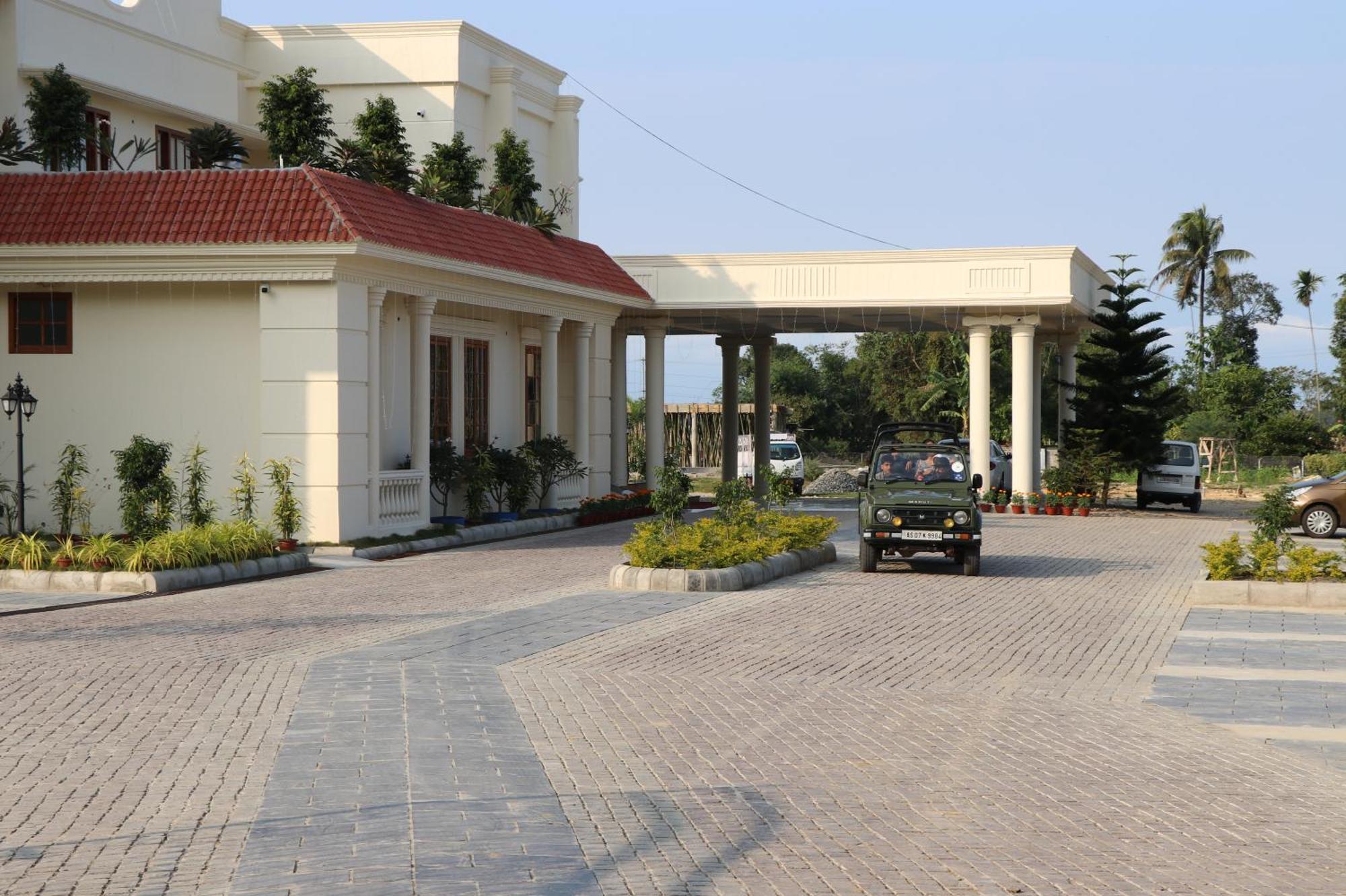 Royale De' Casa Resort Kāziranga Exterior foto