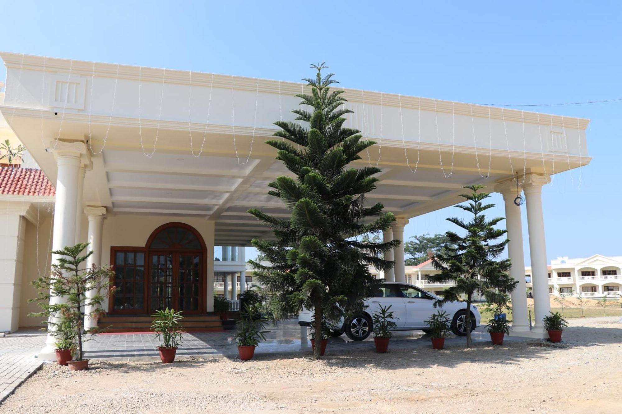 Royale De' Casa Resort Kāziranga Exterior foto